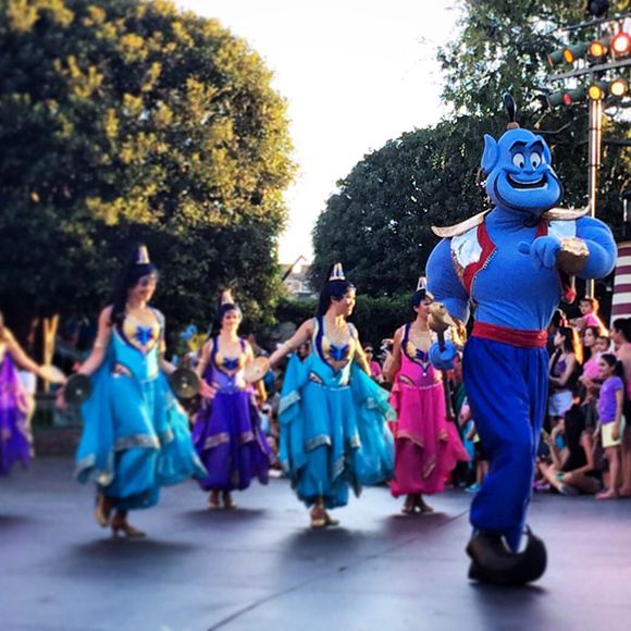 With the passing of Robin Williams just days before, I got a little emotional during this part of the parade. His memory lives on for sure. 